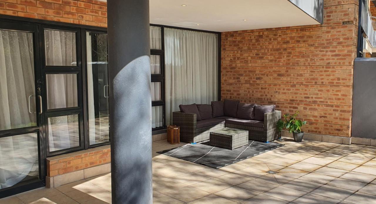 Zuri Residences At Ten Degrees Joanesburgo Exterior foto